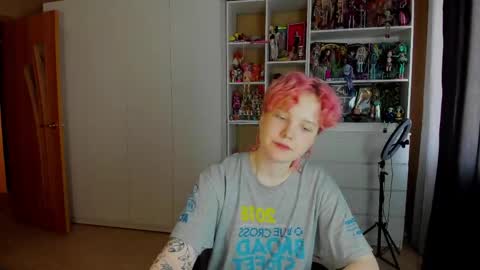 Snapshot of school_love chatting on May 20, 2026, 7:14 am Rina online show from May 20, 2026, 7:14 am