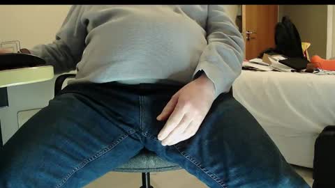 Snapshot of schwanz2023 chatting on January 15, 2026, 5:27 pm Mick online show from January 15, 2026, 5:27 pm
