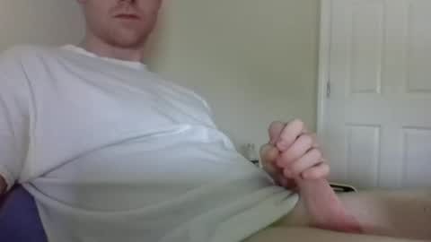 scooter912 online show from April 15, 2026, 5:42 pm