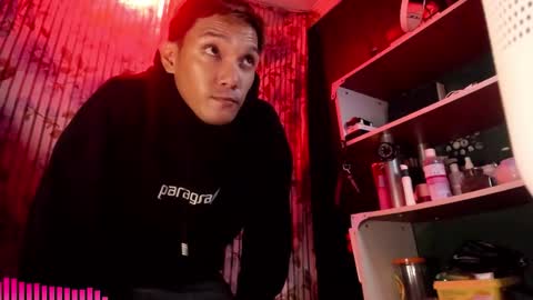 Snapshot of scorphoenix chatting on December 17, 2025, 1:44 am Not Angelo online show from December 17, 2025, 1:44 am