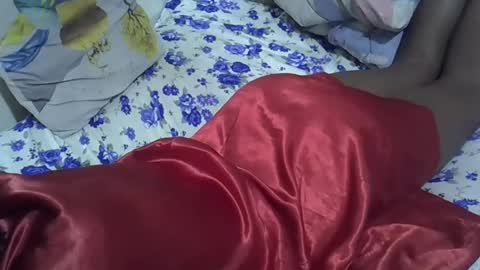 Its Lilly online show from December 9, 2024, 5:08 pm