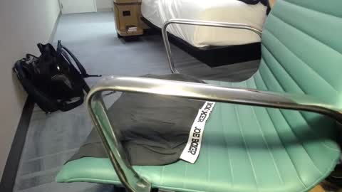 . online show from January 11, 2025, 1:01 pm