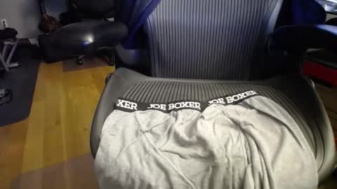 . online show from November 27, 2025, 1:46 pm