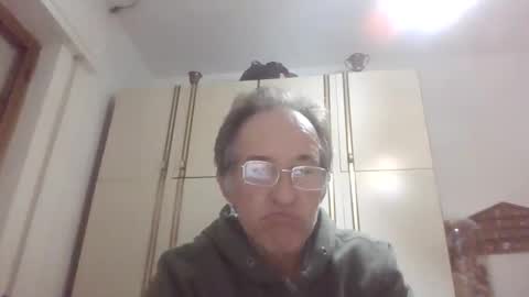 scotchwhieskie online show from October 7, 2025, 7:11 pm