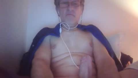 Snapshot of scotchwhieskie chatting on February 25, 2026, 12:09 am scotchwhieskie online show from February 25, 2026, 12:09 am