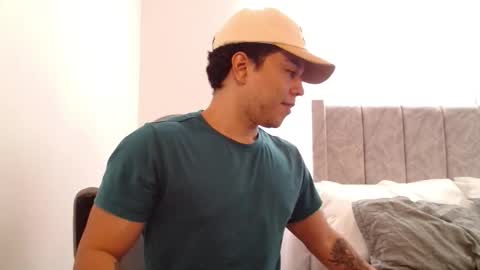 Snapshot of scott_brasher1 chatting on October 12, 2025, 9:03 pm Twitter Scott brasher1 Instagram Camiloestuardo2 online show from October 12, 2025, 9:03 pm