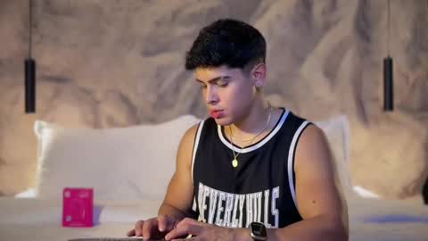 Andrew Flintt online show from March 4, 2026, 3:12 am