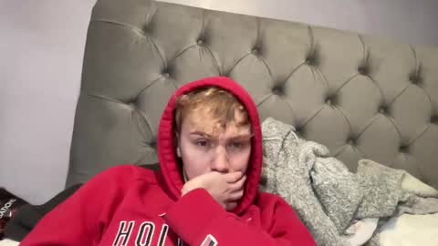 Snapshot of scottish_twink01 chatting on December 24, 2024, 2:10 am danny online show from December 24, 2024, 2:10 am