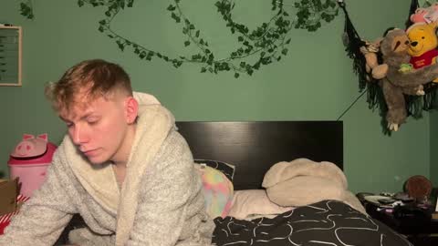 Snapshot of scottish_twink01 chatting on January 6, 2025, 9:54 pm danny online show from January 6, 2025, 9:54 pm