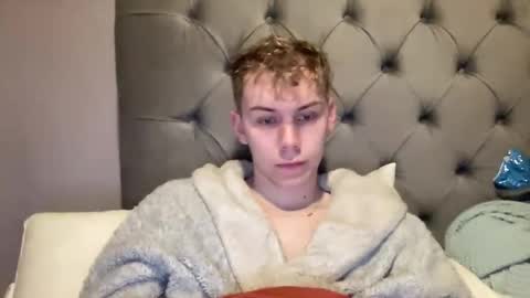 Snapshot of scottish_twink01 chatting on January 20, 2025, 11:54 pm danny online show from January 20, 2025, 11:54 pm