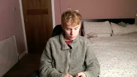 Snapshot of scottish_twink01 chatting on September 14, 2025, 10:47 am danny online show from September 14, 2025, 10:47 am