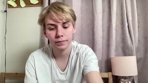 Snapshot of scottish_twink01 chatting on September 22, 2025, 4:09 pm danny online show from September 22, 2025, 4:09 pm