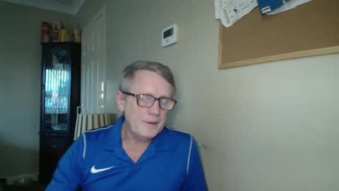 Snapshot of scottsman214 chatting on May 4, 2026, 7:10 pm James online show from May 4, 2026, 7:10 pm