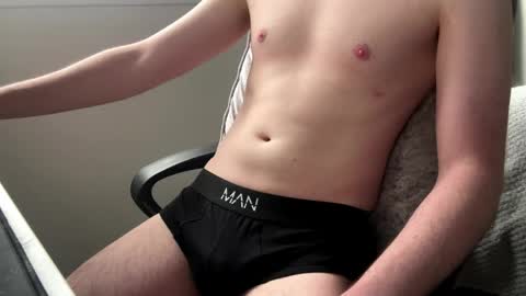 Snapshot of scottyboyyy94 chatting on May 8, 2026, 9:47 am scottyboyyy94 online show from May 8, 2026, 9:47 am
