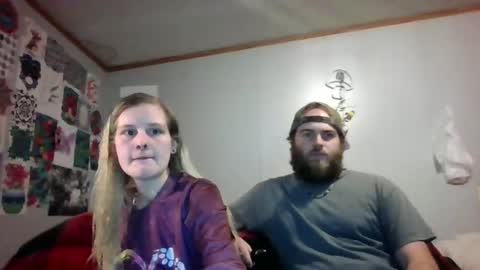 Snapshot of screamingsecrets chatting on February 12, 2025, 4:44 am screamingsecrets online show from February 12, 2025, 4:44 am