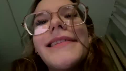 Snapshot of sdddisk chatting on March 8, 2025, 6:58 pm sdddisk online show from March 8, 2025, 6:58 pm