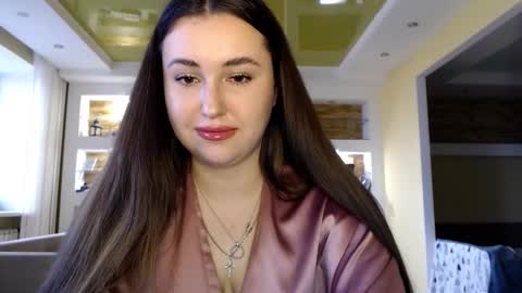 Elizabeth  online show from March 4, 2025, 1:59 pm