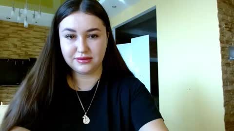 Elizabeth  online show from January 19, 2026, 8:51 am