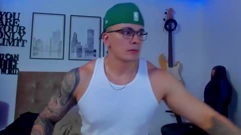 Sean Carrera online show from November 18, 2025, 2:28 am