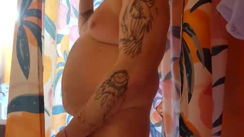 Snapshot of seanjohnson420 chatting on November 11, 2025, 7:25 pm sean online show from November 11, 2025, 7:25 pm