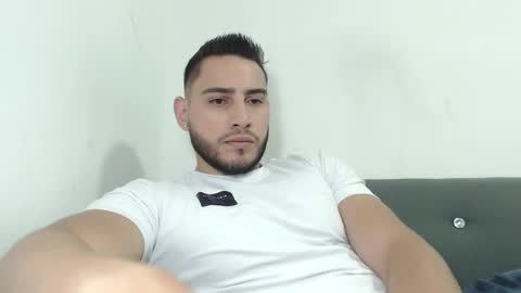 seank_noszka online show from December 14, 2025, 8:02 pm