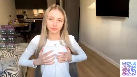 Kate online show from April 15, 2026, 2:46 pm