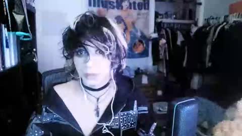Snapshot of sebas4cruz4 chatting on March 25, 2026, 2:17 am Moxie online show from March 25, 2026, 2:17 am
