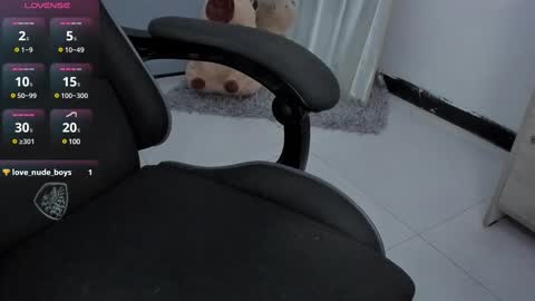 Snapshot of sebas__23 chatting on February 19, 2025, 6:54 pm Sebastin online show from February 19, 2025, 6:54 pm