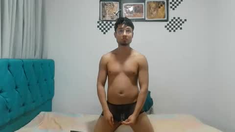 Snapshot of sebas_baby chatting on January 13, 2026, 1:22 am SEBASTIAN online show from January 13, 2026, 1:22 am