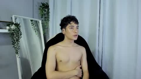 Snapshot of sebas_rosse chatting on July 18, 2026, 10:57 pm sebastian online show from July 18, 2026, 10:57 pm