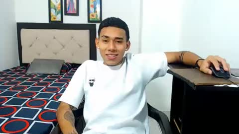 Snapshot of sebasbight chatting on September 28, 2025, 12:49 am sebasbight online show from September 28, 2025, 12:49 am