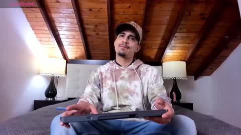 Snapshot of sebastian_berne chatting on February 8, 2025, 7:16 pm Sebastian Berne online show from February 8, 2025, 7:16 pm