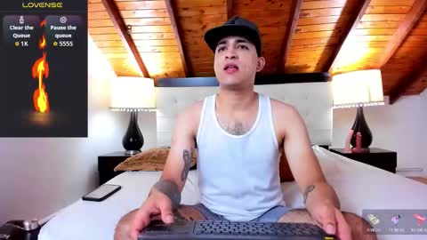 Snapshot of sebastian_berne chatting on October 6, 2025, 7:33 pm Sebastian Berne online show from October 6, 2025, 7:33 pm