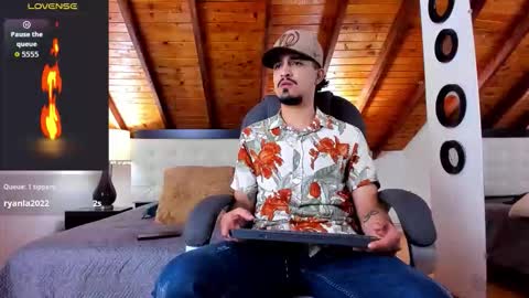 Snapshot of sebastian_berne chatting on December 5, 2025, 7:21 pm Sebastian Berne online show from December 5, 2025, 7:21 pm