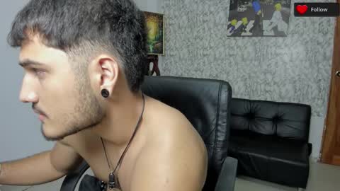 sebastian_jhonson online show from October 3, 2025, 4:31 am