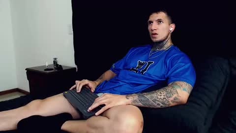 Snapshot of sebastian_muss chatting on October 2, 2025, 8:49 pm Sebastian online show from October 2, 2025, 8:49 pm