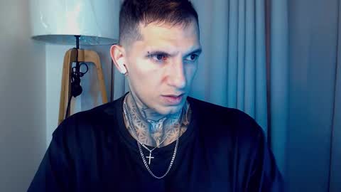 Snapshot of sebastian_muss chatting on November 15, 2025, 1:18 pm Sebastian online show from November 15, 2025, 1:18 pm