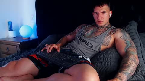 Snapshot of sebastian_muss chatting on April 18, 2026, 6:56 pm Sebastian online show from April 18, 2026, 6:56 pm