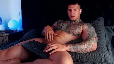 Snapshot of sebastian_muss chatting on April 18, 2026, 7:58 pm Sebastian online show from April 18, 2026, 7:58 pm