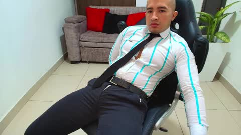 juan  sebastian online show from February 23, 2025, 3:51 pm