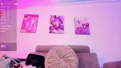     .  INDEPENDENT MODEL online show from February 28, 2026, 6:20 pm