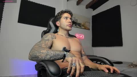 Snapshot of sebastianortizm chatting on September 27, 2025, 11:54 pm Lucian Sinclair online show from September 27, 2025, 11:54 pm