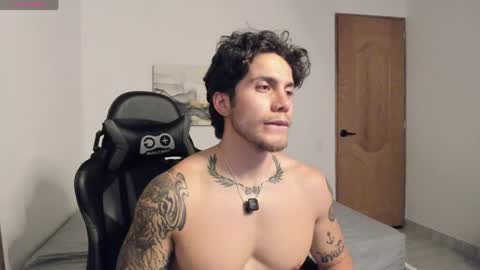 Lucian Sinclair online show from May 21, 2026, 2:29 am