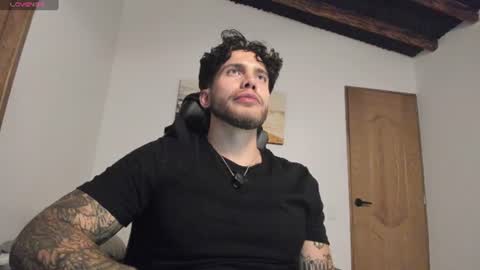 Snapshot of sebastianortizm chatting on June 21, 2026, 1:08 am Lucian Sinclair online show from June 21, 2026, 1:08 am