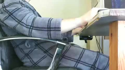 Snapshot of sebastianspalding450 chatting on April 18, 2026, 9:02 am sebastianspalding450 online show from April 18, 2026, 9:02 am