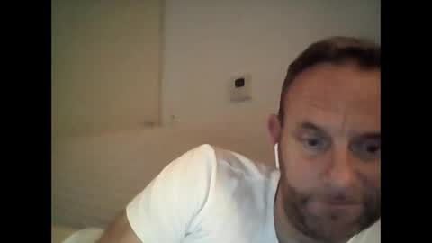 sebelcaballerofrances online show from October 26, 2025, 8:26 pm