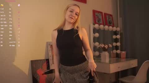 Snapshot of sebrinarainha chatting on October 17, 2025, 7:27 pm Rina online show from October 17, 2025, 7:27 pm