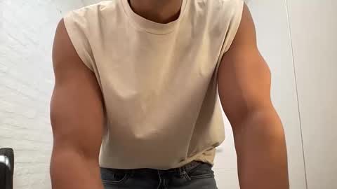 Snapshot of sebybeba chatting on May 13, 2026, 2:14 pm sebybeba online show from May 13, 2026, 2:14 pm