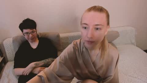 Snapshot of secret_dreams_ chatting on May 28, 2026, 7:38 am Amanda and pair in a real life we love each other but can play with you online show from May 28, 2026, 7:38 am