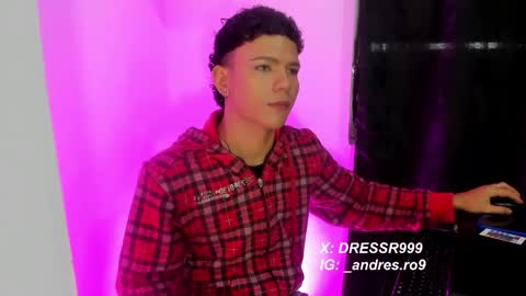 Snapshot of secret_justin chatting on December 4, 2025, 12:03 pm JUSTIN online show from December 4, 2025, 12:03 pm